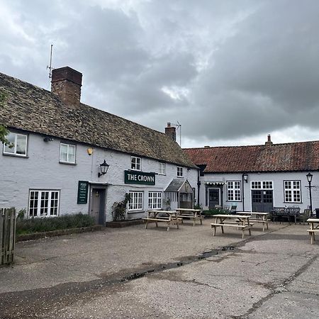 The Crown Inn Gayton  Exterior foto